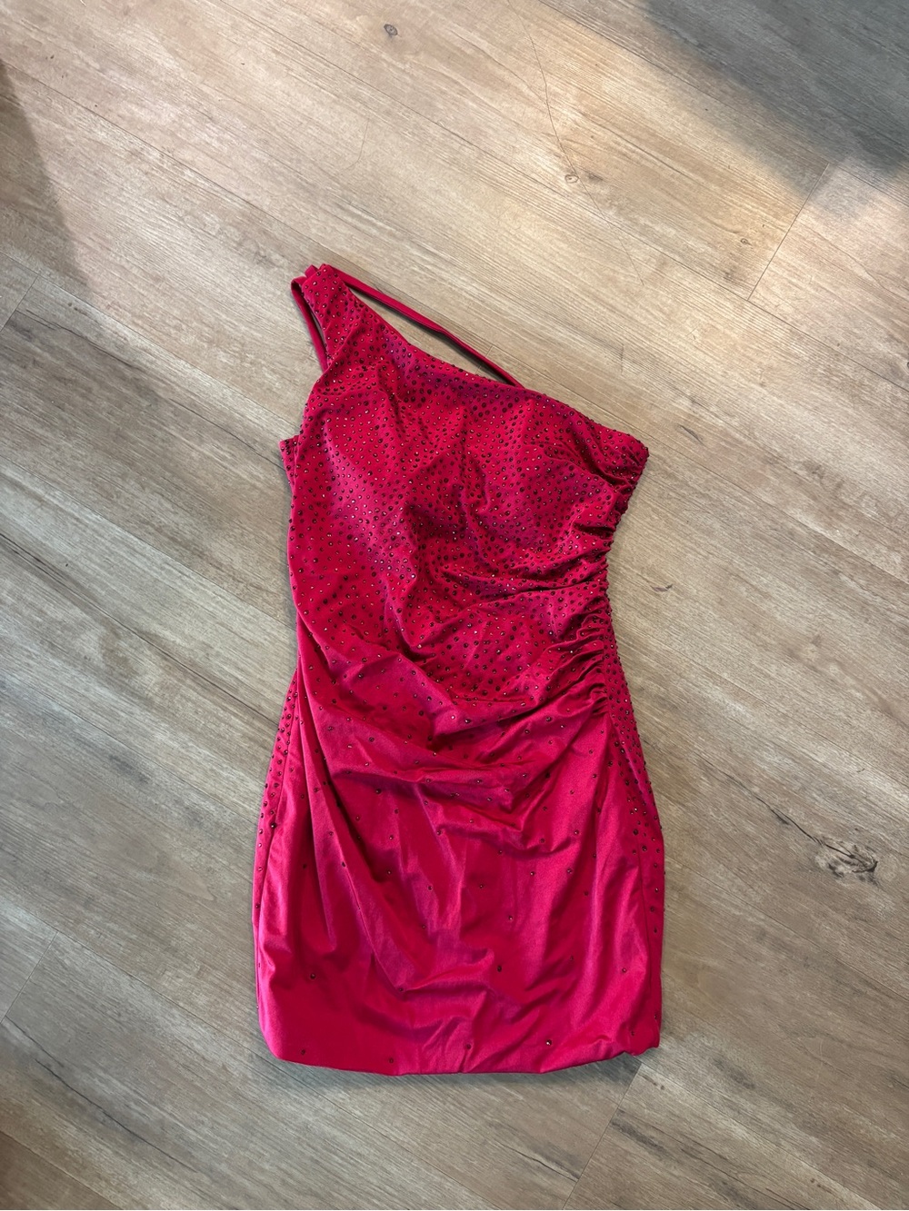 One-Shoulder Red Ruched Cocktail Dress